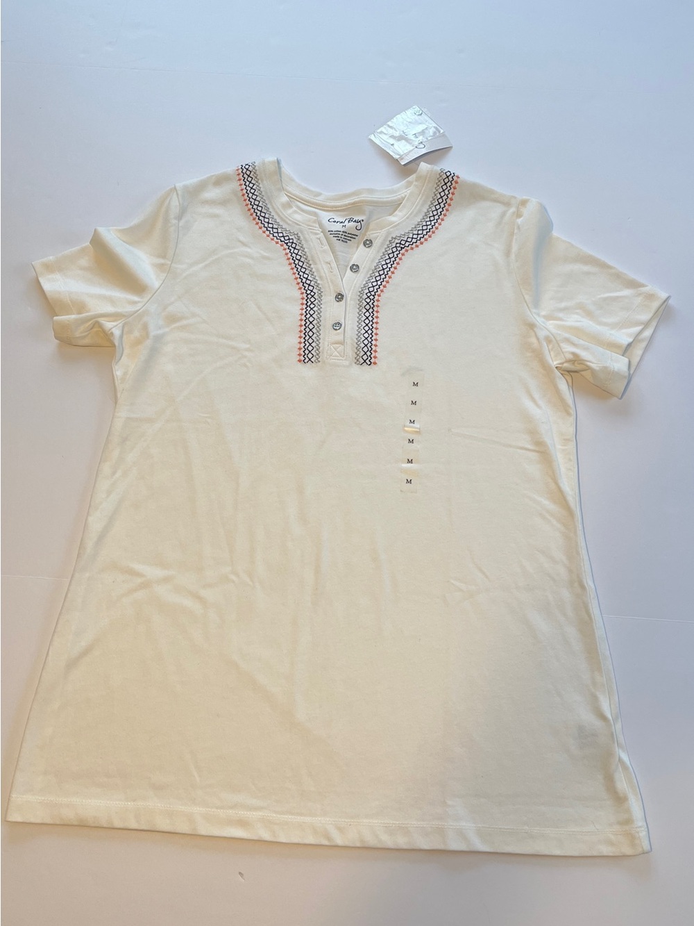 Coral Bay Women’s Ivory Short Sleeve Henley with Embroidery M Cotton Blend New